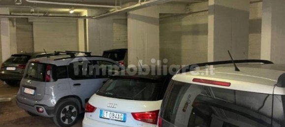 2 bedrooms Apartment in Rome, Italy No. 350186 20