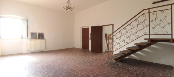 5 rooms Apartment in Cerreto Guidi, Italy No. 268934 6