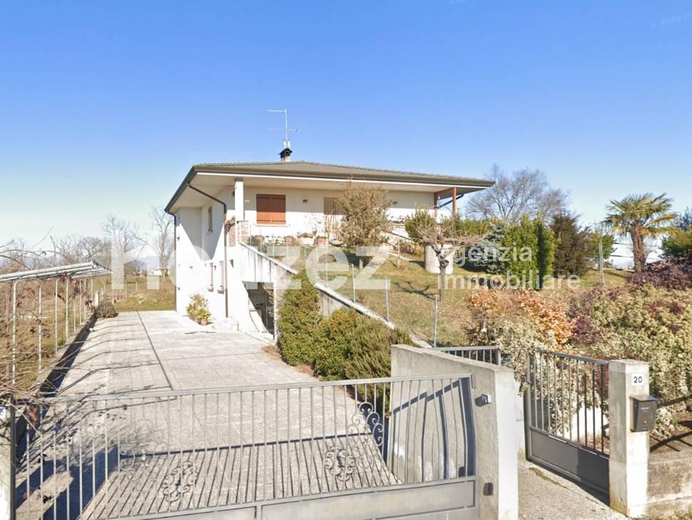 8 rooms Villa in Annone Veneto, Italy No. 42841