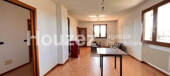 8 rooms Villa in Annone Veneto, Italy No. 42841 4