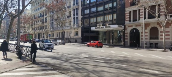 3 bedrooms Apartment in Madrid, Spain No. 122240 3