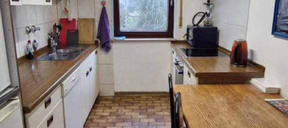 Studio in Goppingen, Germany No. 5111 5