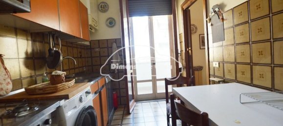 6 rooms Apartment in Lucca, Italy No. 210061 10