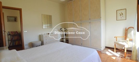 6 rooms Apartment in Lucca, Italy No. 210061 16