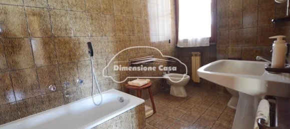 6 rooms Apartment in Lucca, Italy No. 210061 24