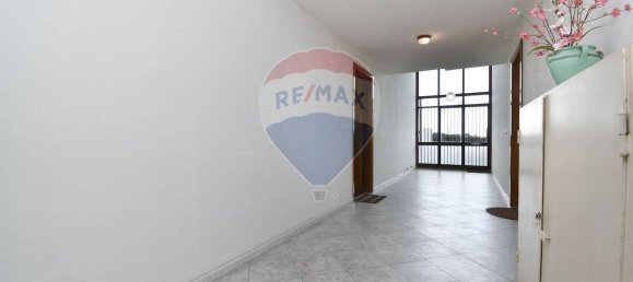 7 rooms Apartment in Catania, Italy No. 121393 3