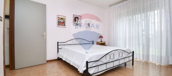 7 rooms Apartment in Catania, Italy No. 121393 6