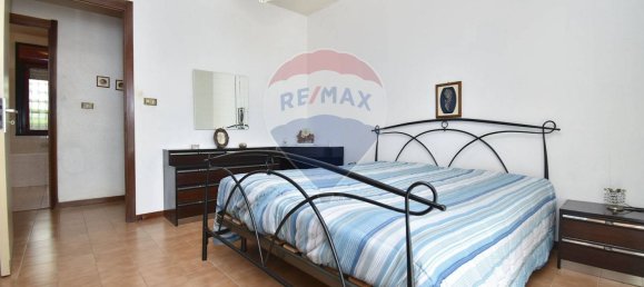 7 rooms Apartment in Catania, Italy No. 121393 18