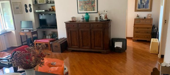 3 bedrooms Apartment in Genoa, Italy No. 339994 5