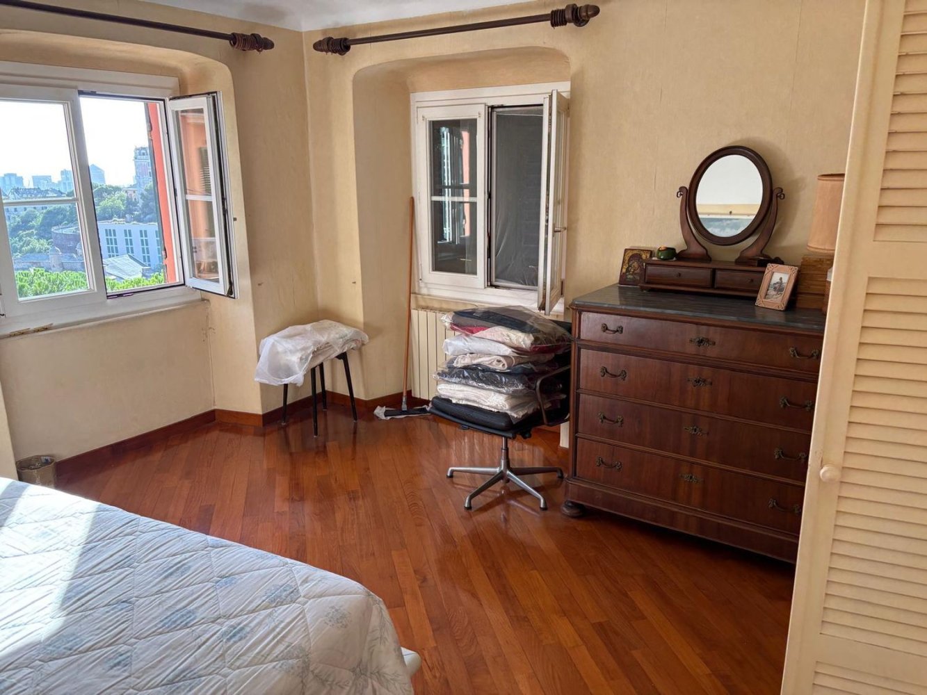 3 bedrooms Apartment in Genoa, Italy No. 339994