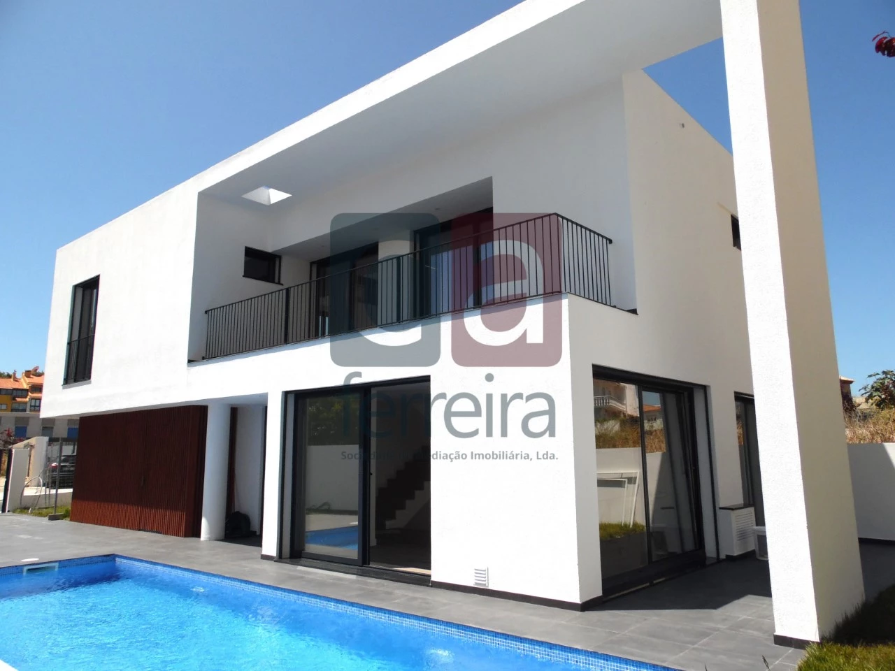 Casa de 4 dormitorios en Cascais, Portugal No. 128552