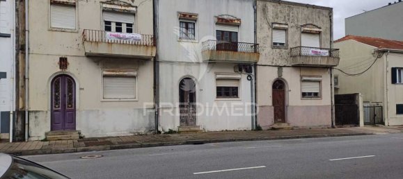 823m² Land in Porto, Portugal No. 113098 2