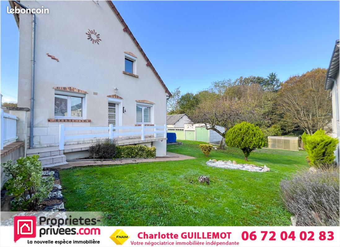 Casa de 7 dormitorios en Valencay, France No. 211989