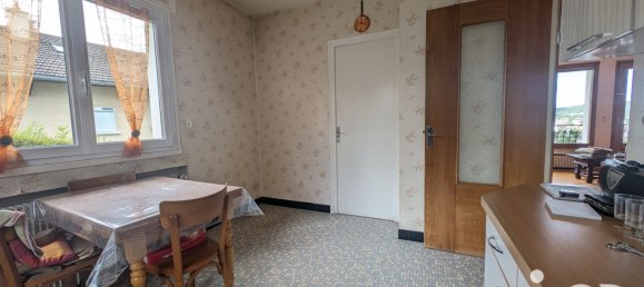 2 bedrooms House in Oyonnax, France No. 348652 4