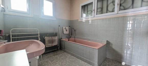 2 bedrooms House in Oyonnax, France No. 348652 10