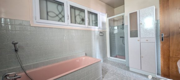 2 bedrooms House in Oyonnax, France No. 348652 11