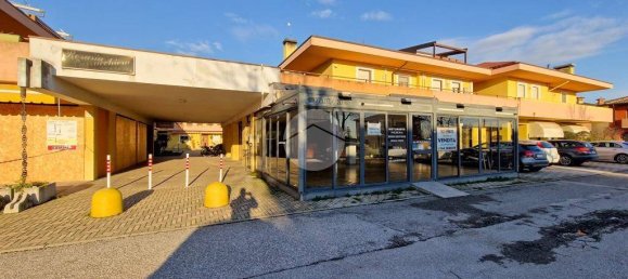 3-salle Propriété commerciale à Guidizzolo, Italy No. 137179 20