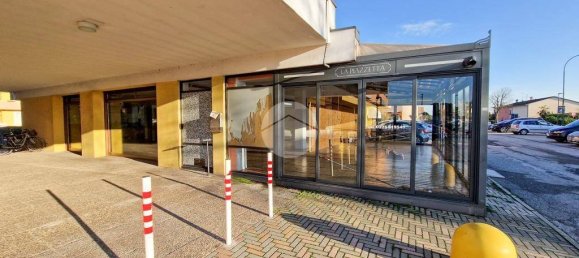 3-salle Propriété commerciale à Guidizzolo, Italy No. 137179 12