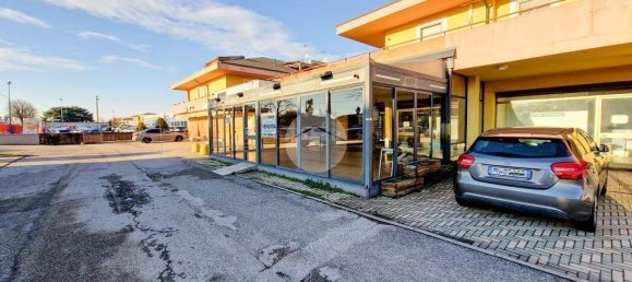 3-salle Propriété commerciale à Guidizzolo, Italy No. 137179 22