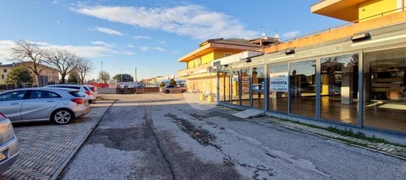 3-salle Propriété commerciale à Guidizzolo, Italy No. 137179 11