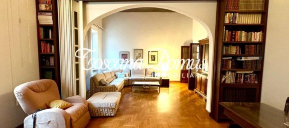 9 rooms Apartment in Siena, Italy No. 27049 5