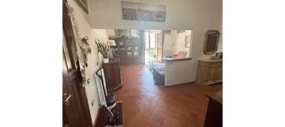 Квартира с 5 комнатами в Эмполи, Италия № 29233 5