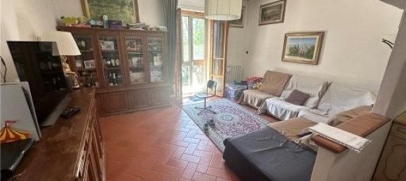 Квартира с 5 комнатами в Эмполи, Италия № 29233 6