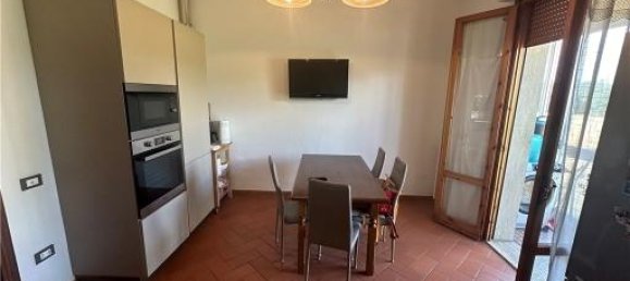 Квартира с 5 комнатами в Эмполи, Италия № 29233 14