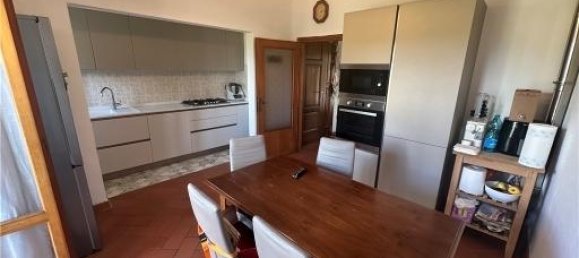 Квартира с 5 комнатами в Эмполи, Италия № 29233 15