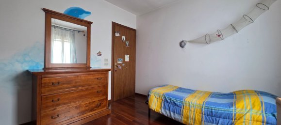 5 bedrooms House in Chiarano, Italy No. 371920 17