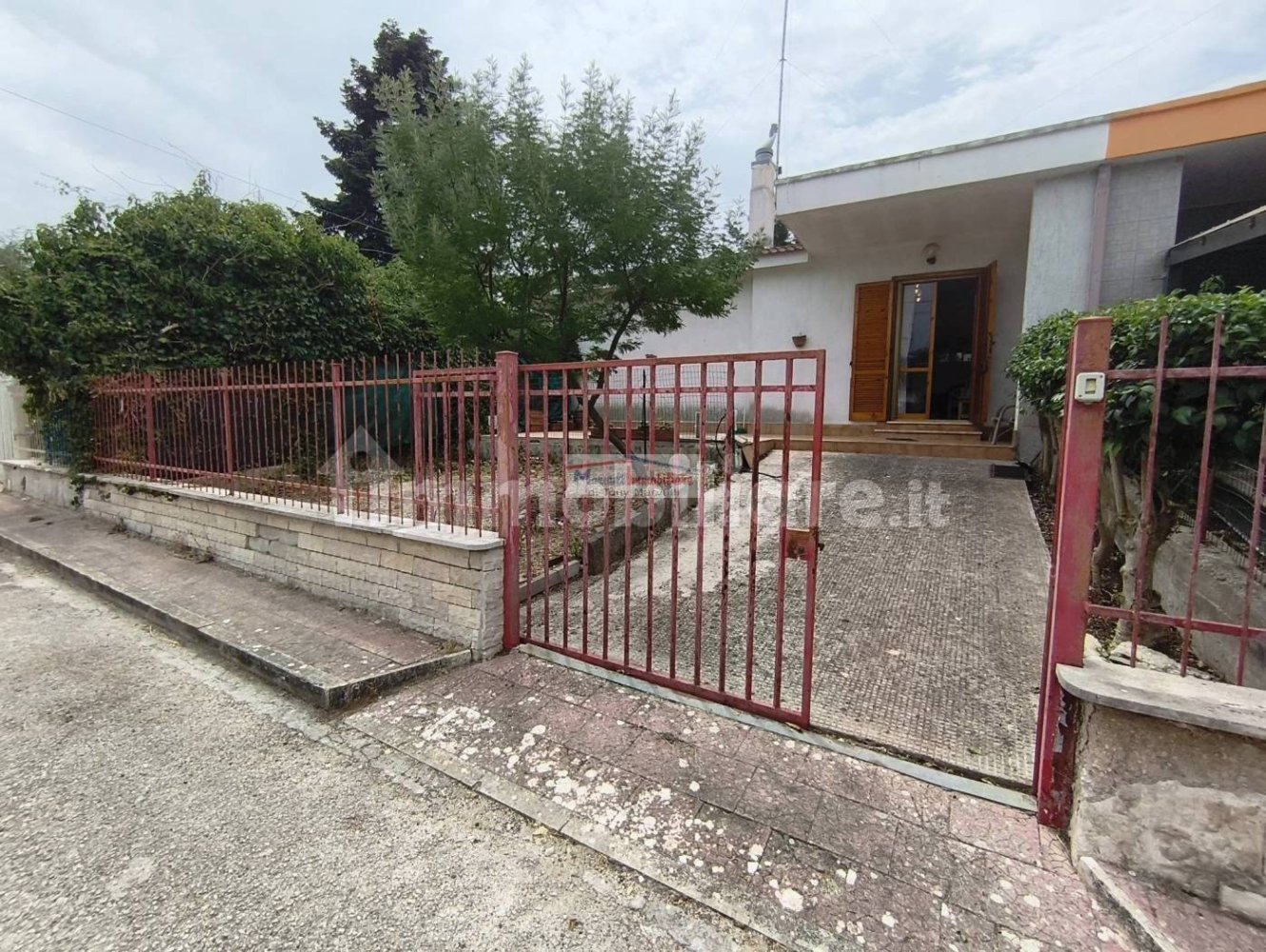 2 bedrooms House in Cassano delle Murge, Italy No. 301814