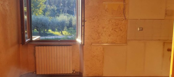 4-salle Appartement à Torgiano, Italy No. 286697 2