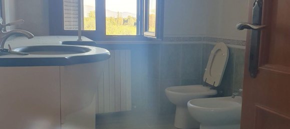 4-salle Appartement à Torgiano, Italy No. 286697 8