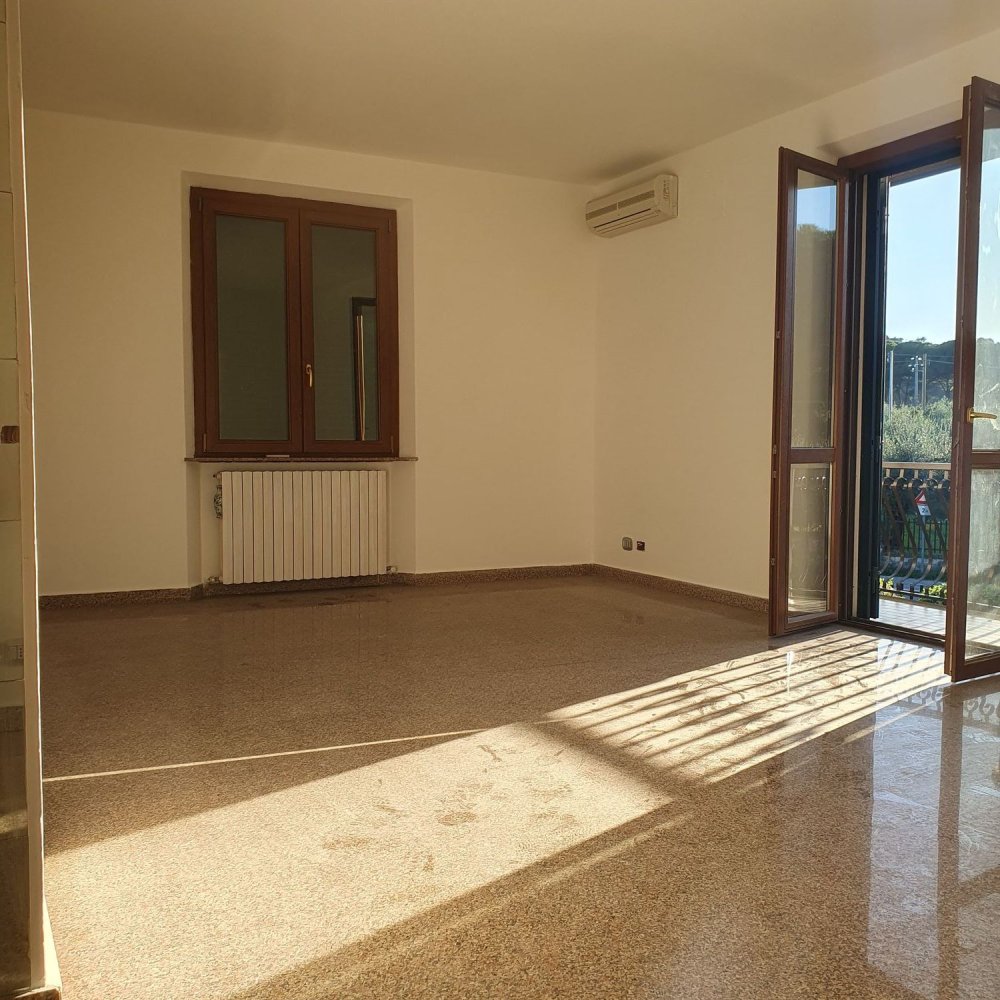 4-salle Appartement à Torgiano, Italy No. 286697