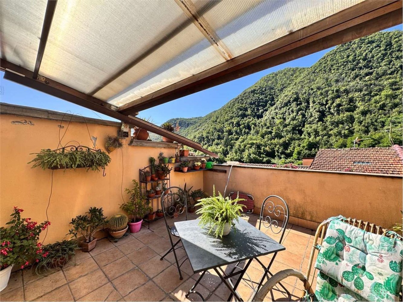 10-Zimmer Haus in Ranzo, Italy, Nr. 127128