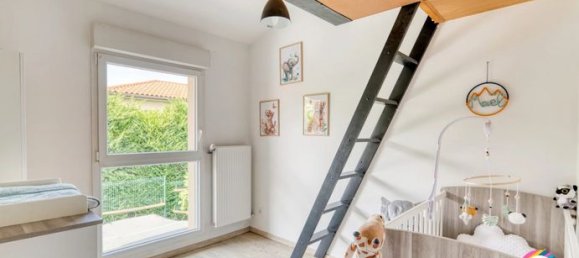 Casa de 3 dormitorios en Sainte-Euphemie, France No. 313532 10