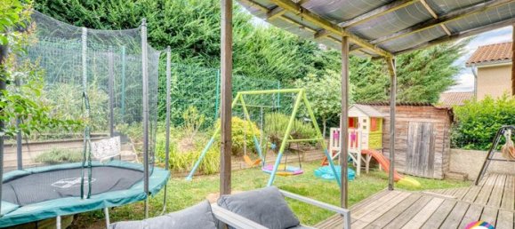 Casa de 3 dormitorios en Sainte-Euphemie, France No. 313532 14