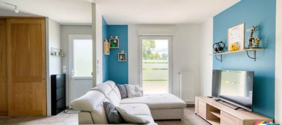 Casa de 3 dormitorios en Sainte-Euphemie, France No. 313532 5