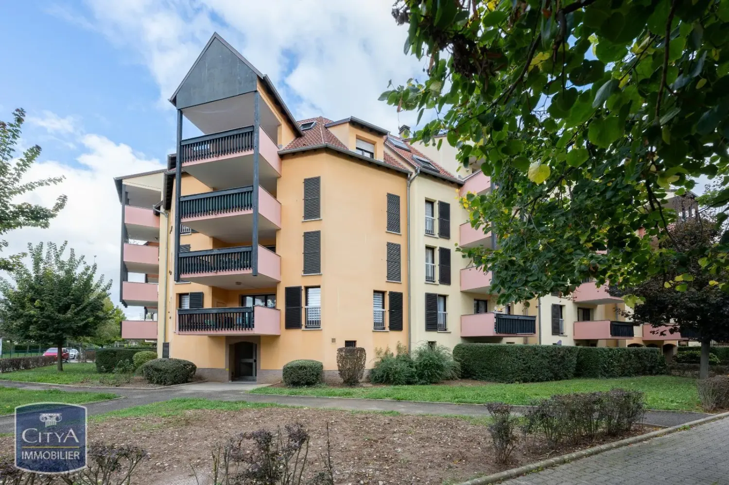 Apartamento de 3 habitaciónes en Lingolsheim, France No. 210430