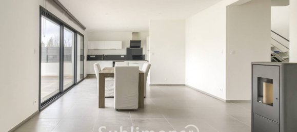 4 Schlafzimmer Haus in Locmaria-Grand-Champ, France, Nr. 200530 9