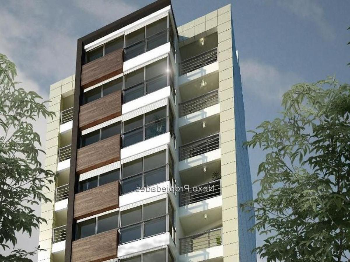 Apartamento de 3 dormitorios en Montevideo, Uruguay No. 5770