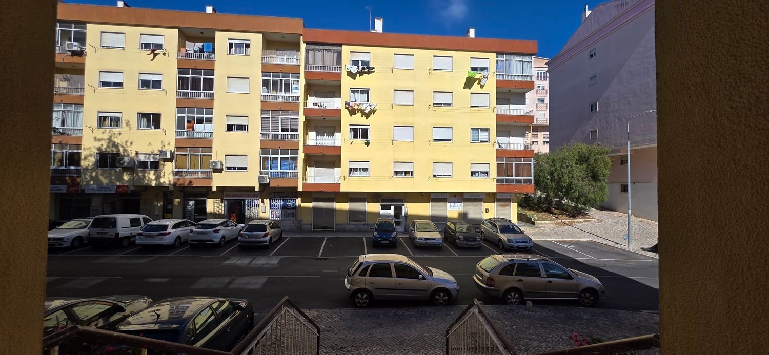 2 غرف نوم شقة في Rio de Mouro, Portugal رقم 280350