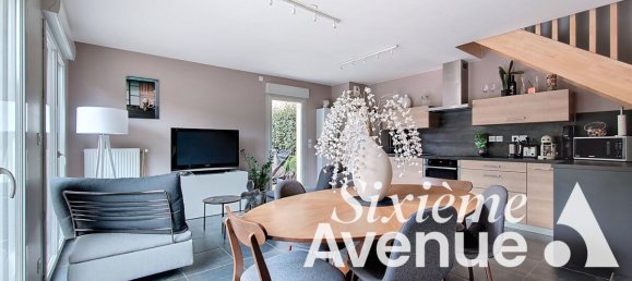 2 bedrooms House in Chassieu, France No. 321423 3