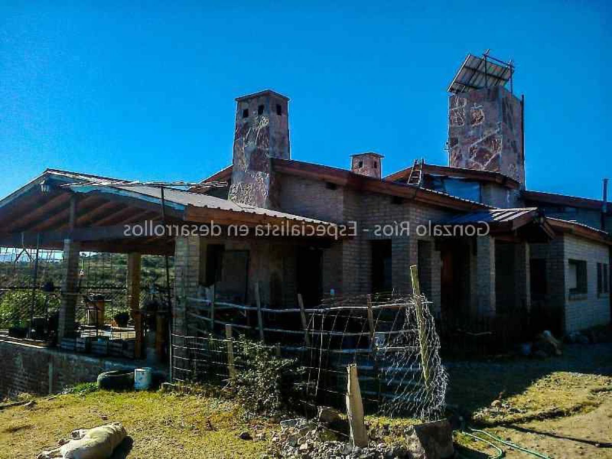 4 bedrooms House in Cordoba, Argentina No. 52967