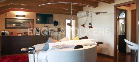 Пентхаус с 3 спальнями в Арезе, Италия № 106416 18