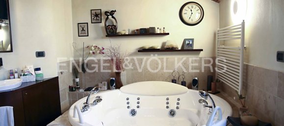 Пентхаус с 3 спальнями в Арезе, Италия № 106416 23