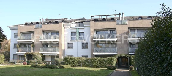 Пентхаус с 3 спальнями в Арезе, Италия № 106416 24