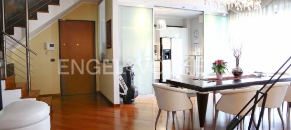 Пентхаус с 3 спальнями в Арезе, Италия № 106416 3