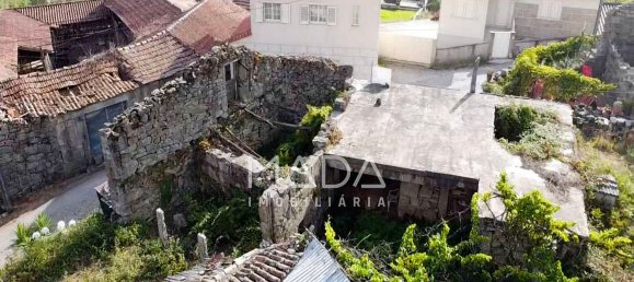 15 bedrooms House in Guimaraes, Portugal No. 32087 12