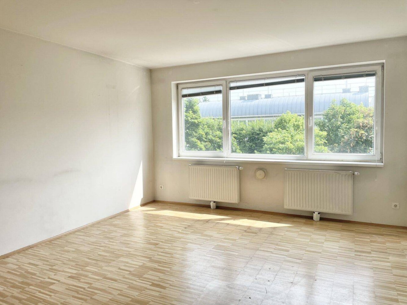 2 rooms Apartment in Liesing, Austria No. 177540